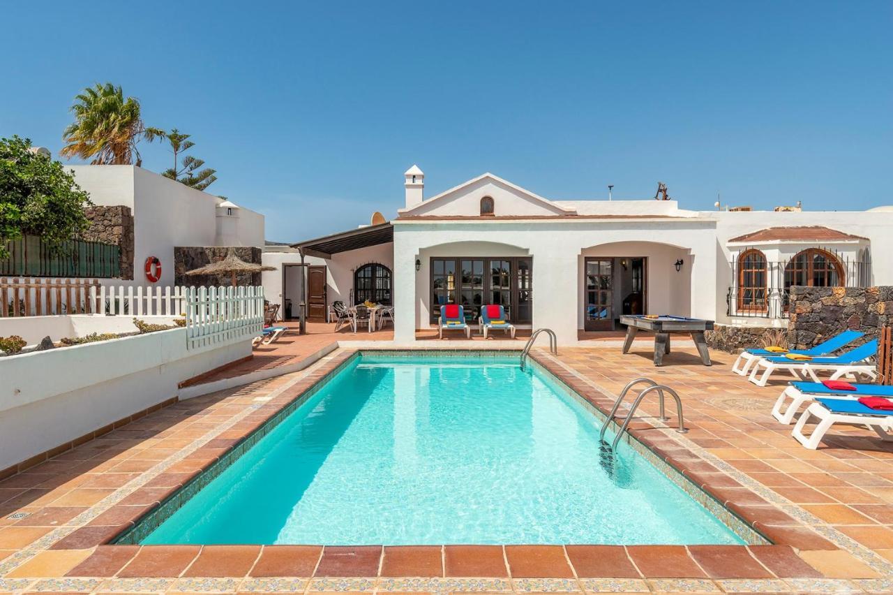 Villa Nikki By Villa Plus Пуерто дел Кармен Екстериор снимка